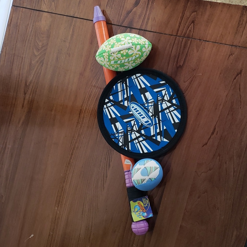 New! Pool/Beach Summer Fun Pack lot of 4 items